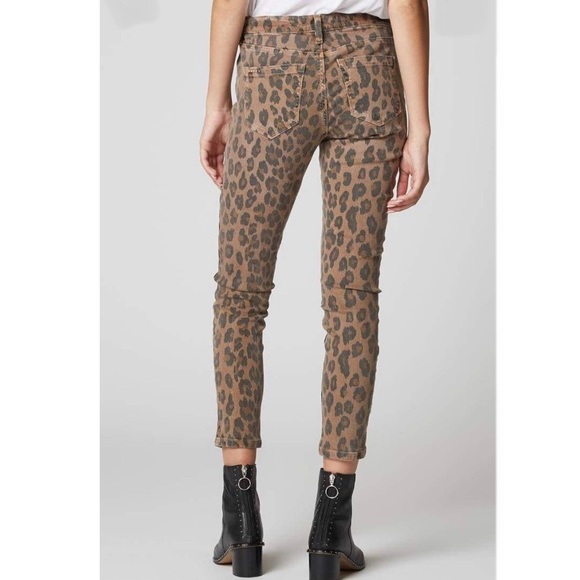 Blank NYC The Reade Crop In Catwalk Size 25 - Picture 4 of 13